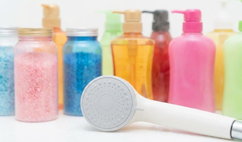 本体にひび割れが起きる化学的原因