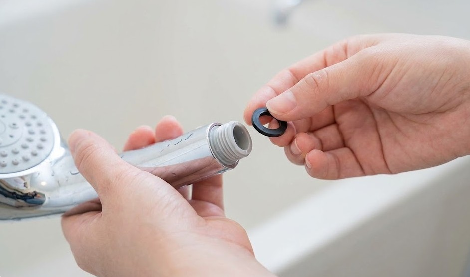 接続部からの水漏れはパッキン交換で直るか